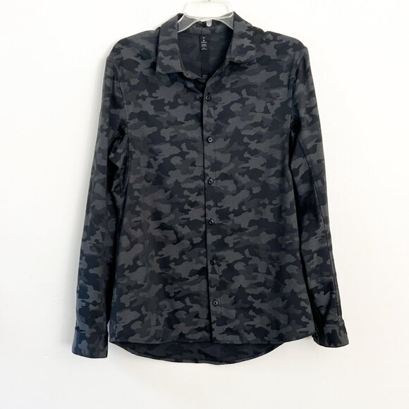 lululemon athletica Gray Camo Button Down Shirt - Picture 2 of 7